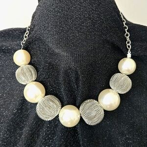 Elegant Silver and Cream Pearl Necklace
